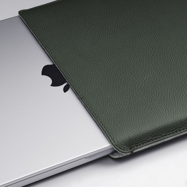 WOOLNUT MacBook sleeve leather apple green
