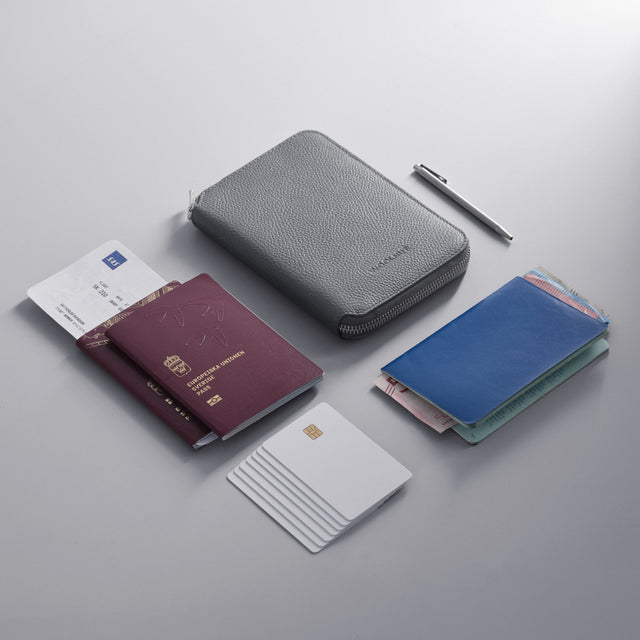 WOOLNUT travel cover case organizer folio passport boarding cards cash grey leather