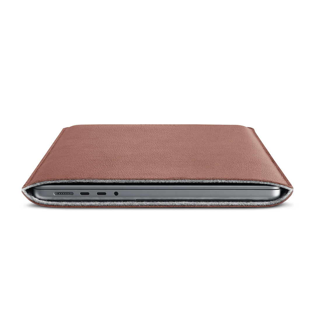 Leather Sleeve for 14-inch MacBook Pro | Shop now – WOOLNUT